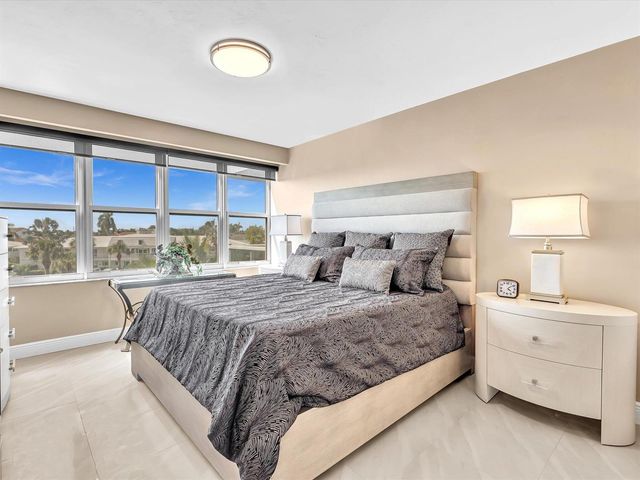 3300 NE 36th Street 302, Fort Lauderdale, FL 33308