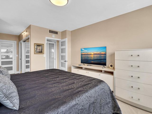 3300 NE 36th Street 302, Fort Lauderdale, FL 33308