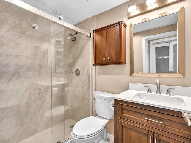 3300 NE 36th Street 302, Fort Lauderdale, FL 33308