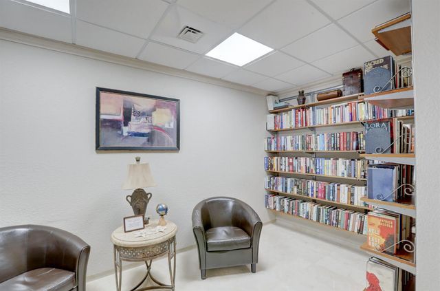 3300 NE 36th Street 302, Fort Lauderdale, FL 33308