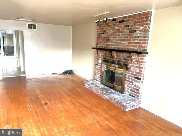 6402 WOODLAND AVE, Pennsauken, NJ 08110