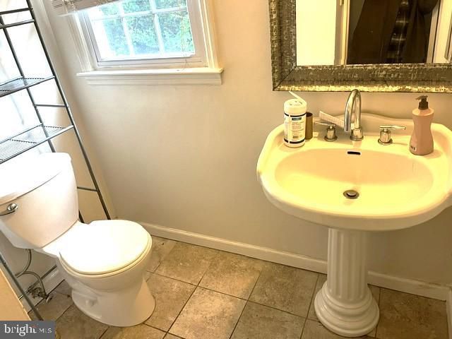 6402 WOODLAND AVE, Pennsauken, NJ 08110