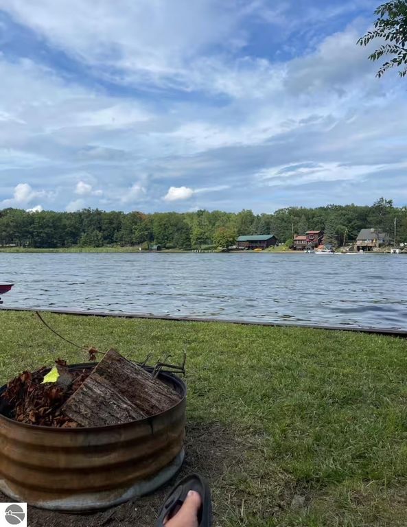 Image 15 of property listing at 243 Arbor Drive, Lake George, MI 48632