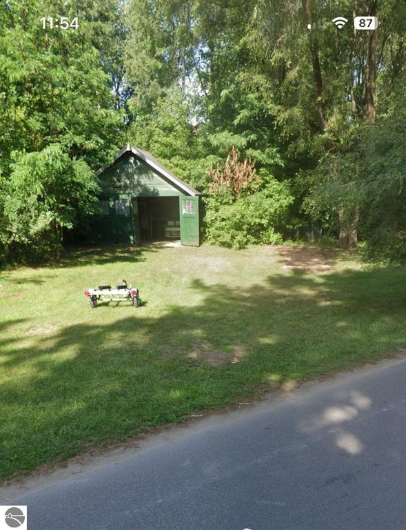 Image 19 of property listing at 243 Arbor Drive, Lake George, MI 48632