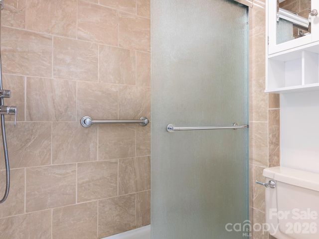 1005 Kenilworth Court NW, Concord, NC 28027