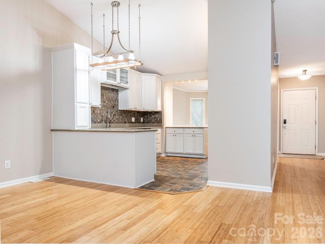 1005 Kenilworth Court NW, Concord, NC 28027