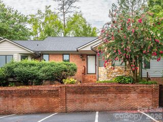 1005 Kenilworth Court NW, Concord, NC 28027