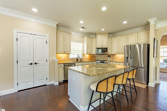 10 Alister Drive, Greenville, SC 29607