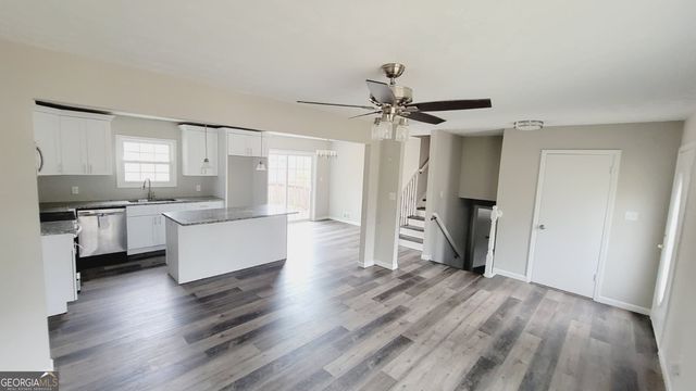 595 Lakeridge Drive SE, Conyers, GA 30094