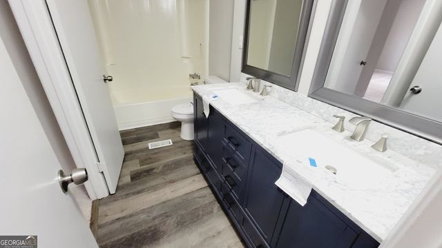 595 Lakeridge Drive SE, Conyers, GA 30094