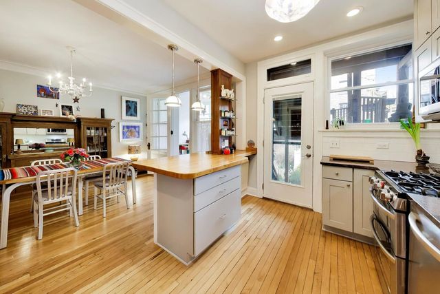 1324 W Albion Avenue 1E, Chicago, IL 60626