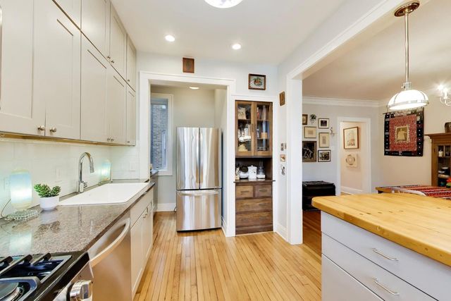 1324 W Albion Avenue 1E, Chicago, IL 60626