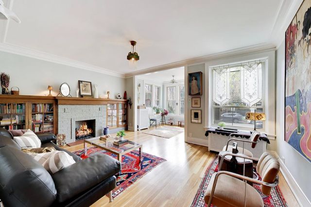 1324 W Albion Avenue 1E, Chicago, IL 60626