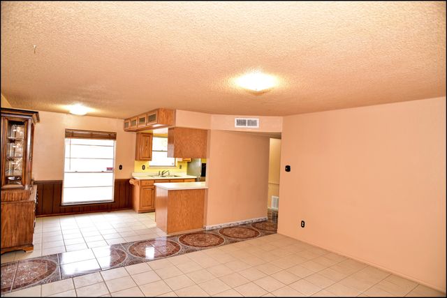 6700 Escondido Drive C2, El Paso, TX 79912