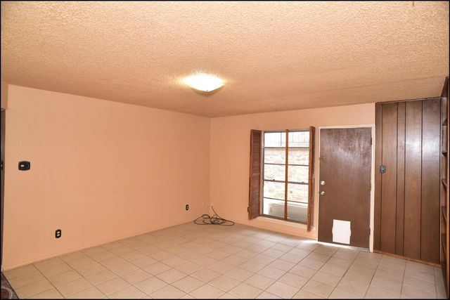 6700 Escondido Drive C2, El Paso, TX 79912