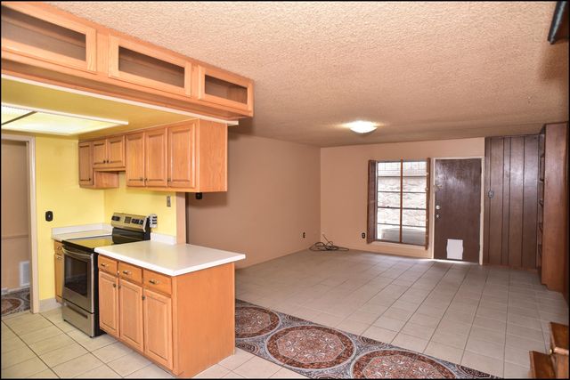 6700 Escondido Drive C2, El Paso, TX 79912