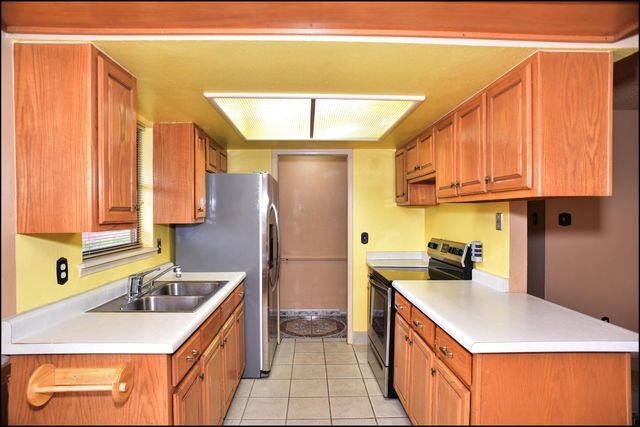 6700 Escondido Drive C2, El Paso, TX 79912