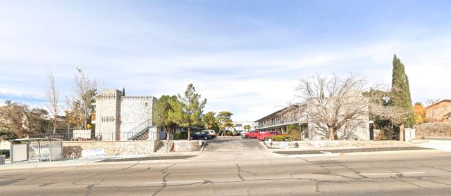 6700 Escondido Drive C2, El Paso, TX 79912