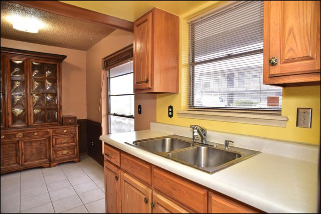 6700 Escondido Drive C2, El Paso, TX 79912