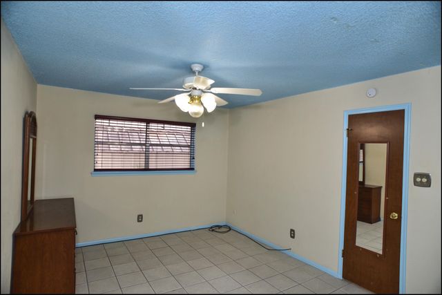 6700 Escondido Drive C2, El Paso, TX 79912