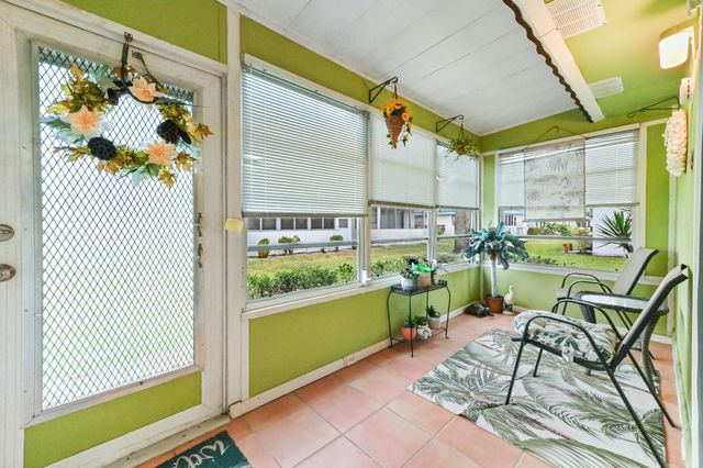 91 Waterford D, Delray Beach, FL 33446