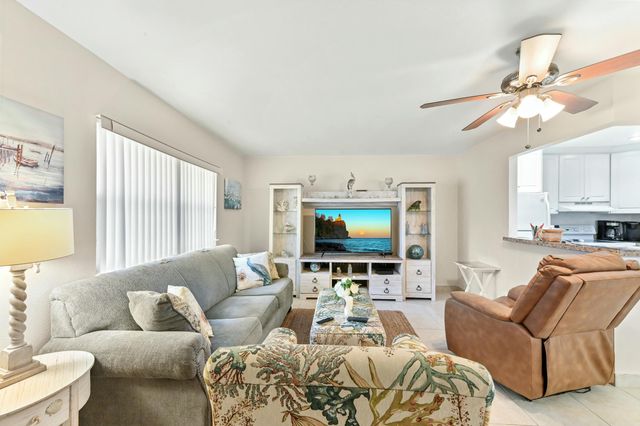 91 Waterford D, Delray Beach, FL 33446