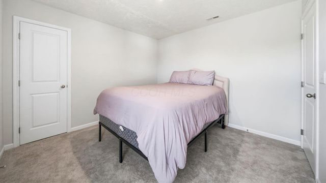 8577 Gable Loop, Canal Winchester, OH 43110