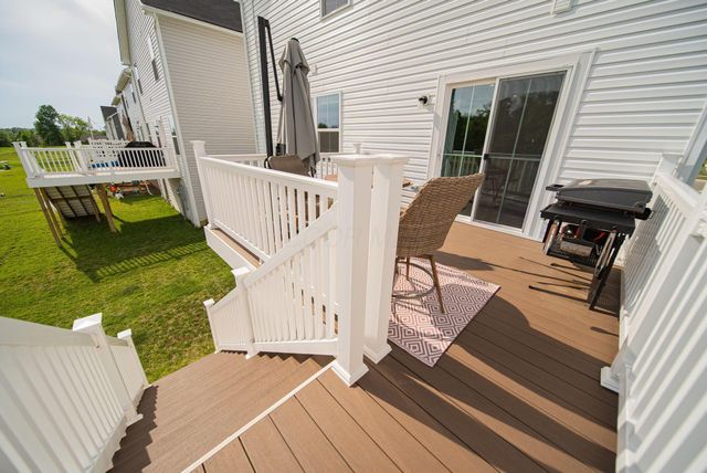 8577 Gable Loop, Canal Winchester, OH 43110