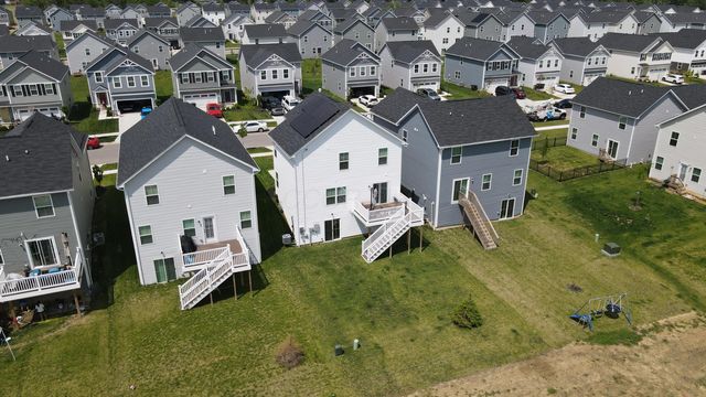 8577 Gable Loop, Canal Winchester, OH 43110