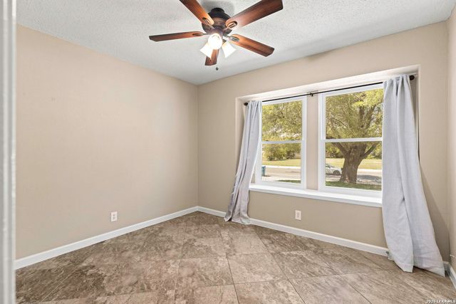 5346 Binz Engleman, Kirby, TX 78219