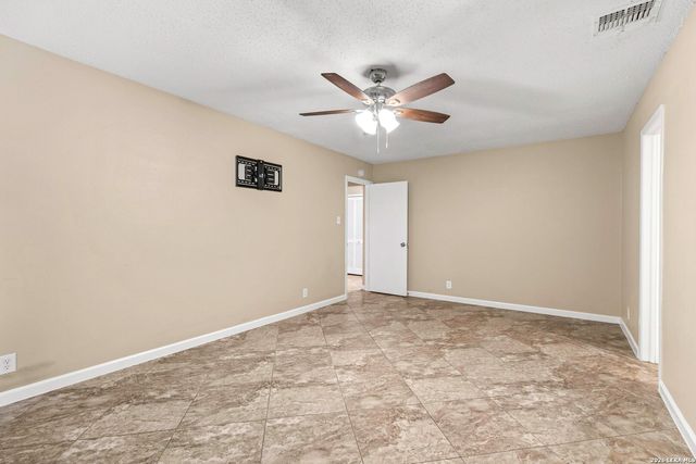 5346 Binz Engleman, Kirby, TX 78219