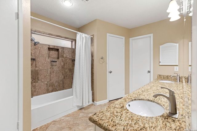 5346 Binz Engleman, Kirby, TX 78219