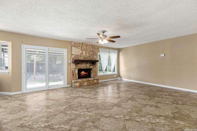 5346 Binz Engleman, Kirby, TX 78219