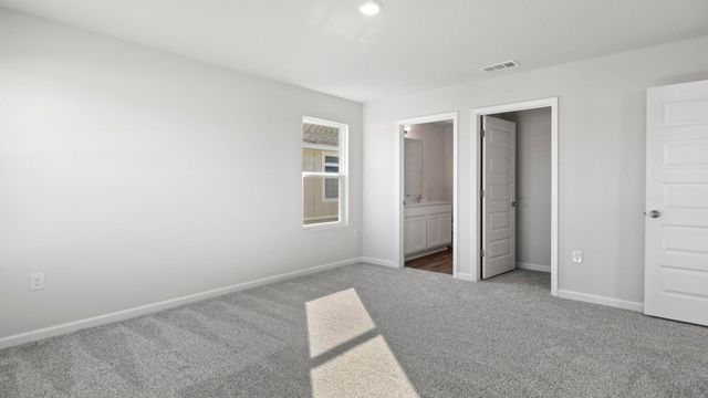 2050 Wiregrass Street, Navarre, FL 32566