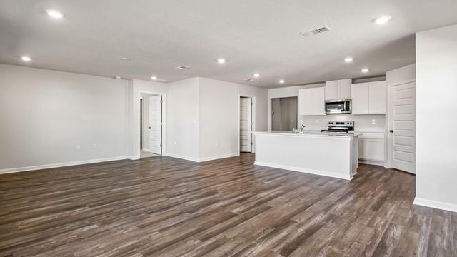 2050 Wiregrass Street, Navarre, FL 32566