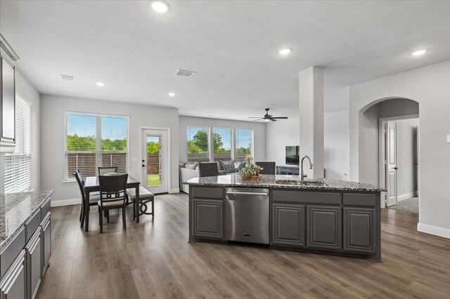 10705 Stanhope Drive, Fort Worth, TX 76036