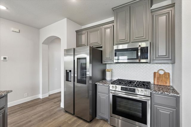 10705 Stanhope Drive, Fort Worth, TX 76036