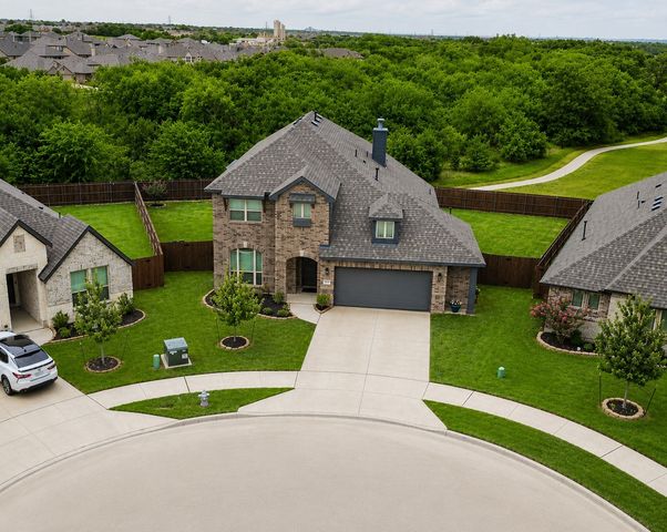 10705 Stanhope Drive, Fort Worth, TX 76036