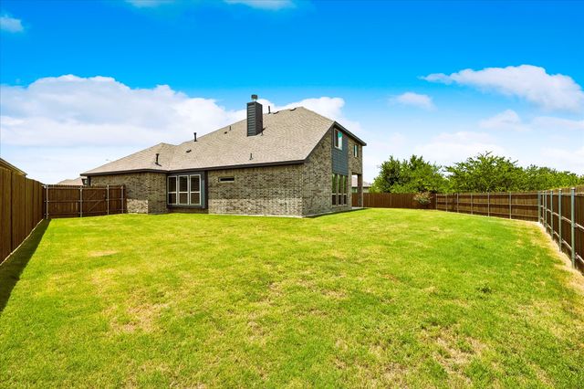 10705 Stanhope Drive, Fort Worth, TX 76036