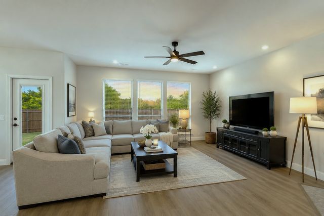 10705 Stanhope Drive, Fort Worth, TX 76036