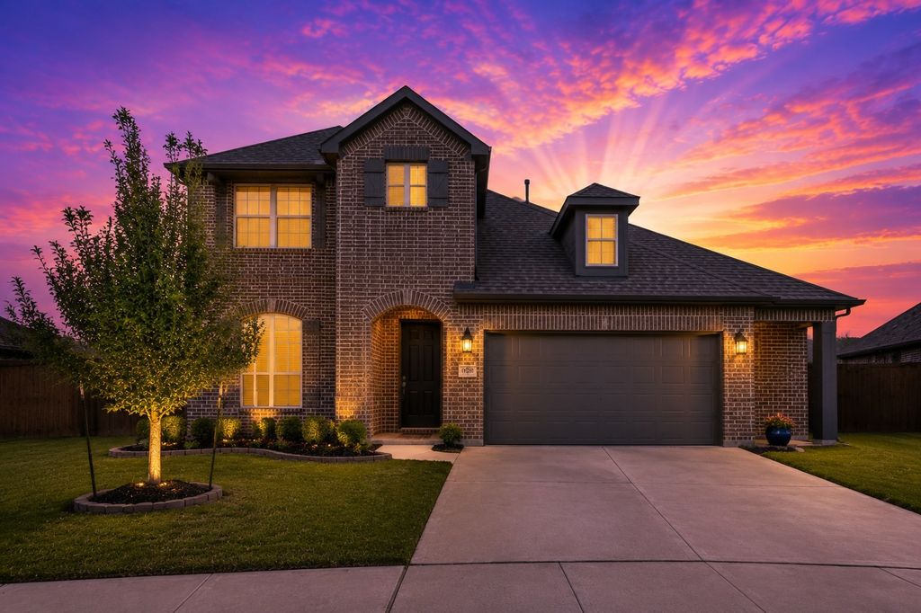 10705 Stanhope Drive, Fort Worth, TX 76036