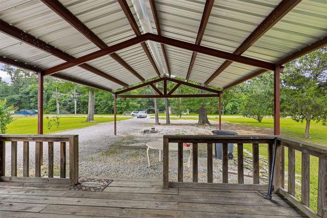 15648 S Tram Road, Splendora, TX 77372