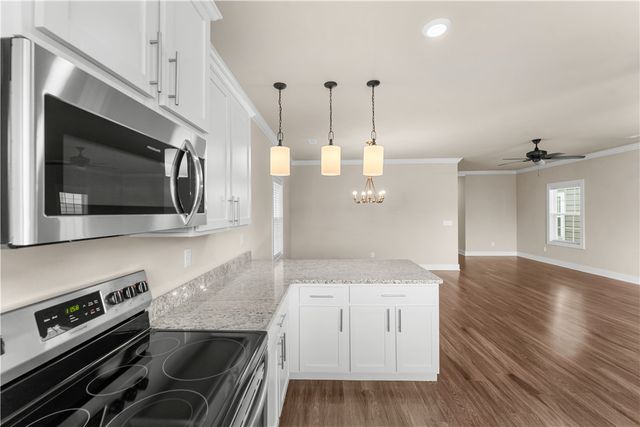 830 NE Heights Lane, Bentonville, AR 72712