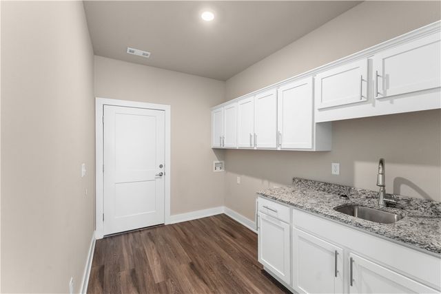 830 NE Heights Lane, Bentonville, AR 72712