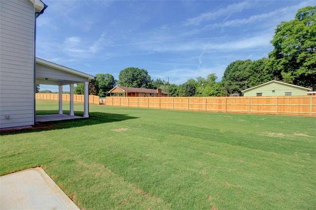 41 Woodland Road, Covington, GA 30016