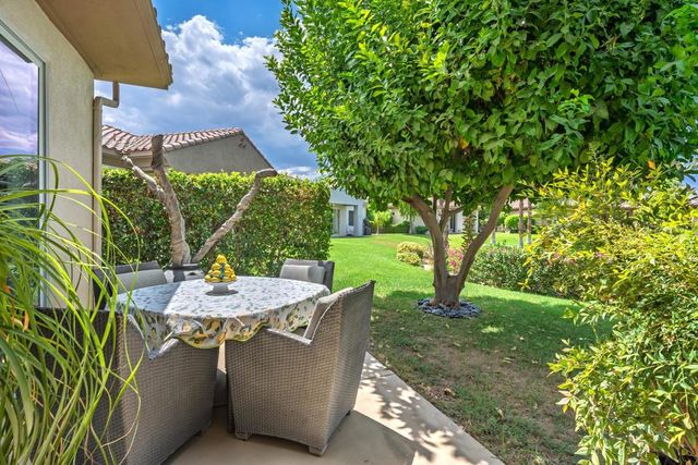 110 Lakefront Way, Rancho Mirage, CA 92270