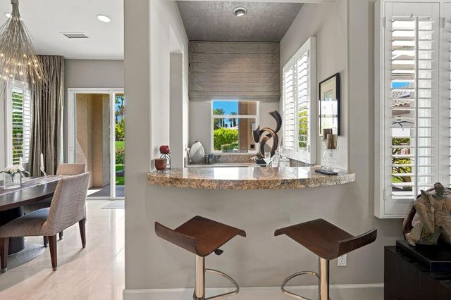 110 Lakefront Way, Rancho Mirage, CA 92270