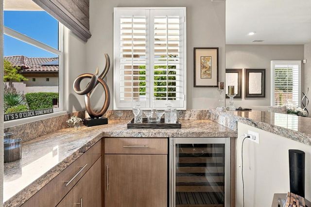 110 Lakefront Way, Rancho Mirage, CA 92270