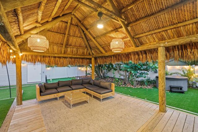 1646 NE 3rd Avenue, Delray Beach, FL 33444