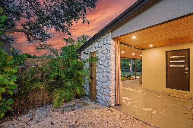 1646 NE 3rd Avenue, Delray Beach, FL 33444